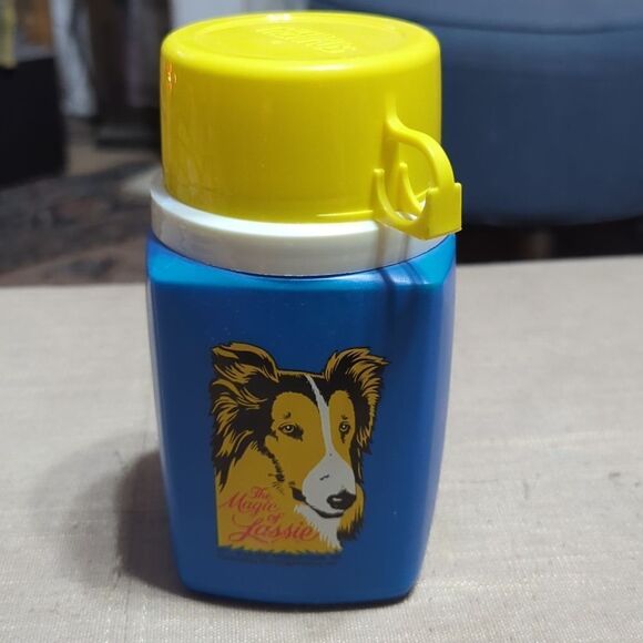 1980 the magic of Lassie lunchbox thermos & realistic fur model - Picture 2 of 9